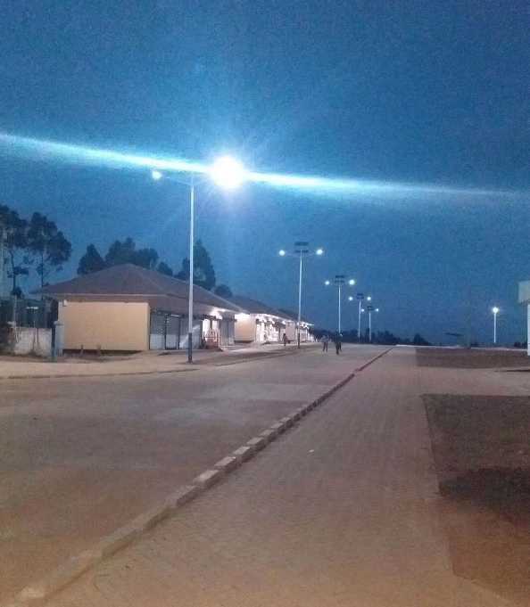 监利市非洲科特迪瓦太阳能路灯工程